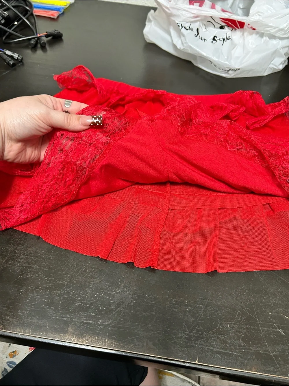 Red Lace Ruffle Shorts - Picture 4 of 6